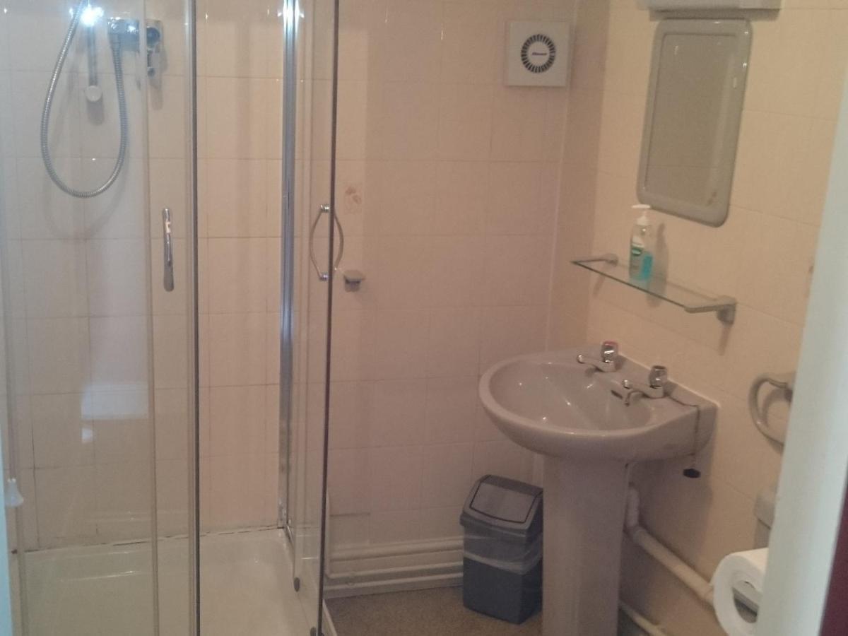 Shoulder Of Mutton Hotel Milton Keynes Room photo